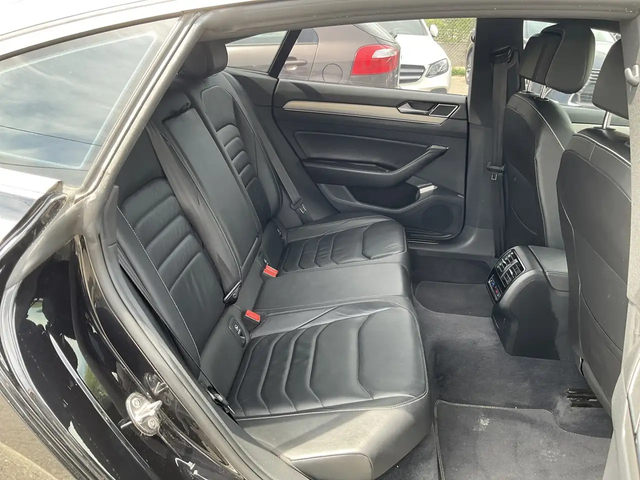 VW Arteon 4Motion SEL w/ R-Line - LTHR! NAV! BACK-UP CAM! BSM! SUNROOF! All Wheel Drive - автомобили, коли, обяви за нови и употребявани 8