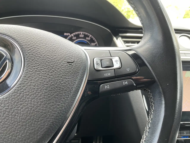 VW Arteon 4Motion SEL w/ R-Line - LTHR! NAV! BACK-UP CAM! BSM! SUNROOF! All Wheel Drive - автомобили, коли, обяви за нови и употребявани 19