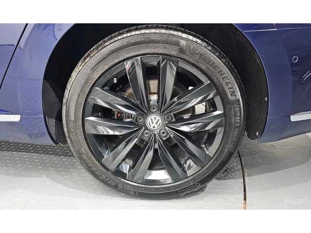 VW Arteon 2.0 TDI* PRESTIGE* МАСАЖ* ОБДУХ* БЕЗ ИНЦИДЕНТИ - автомобили, коли, обяви за нови и употребявани 4