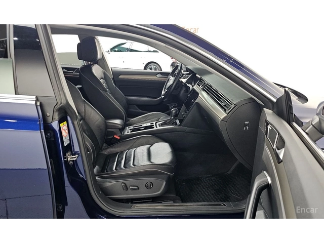 VW Arteon 2.0 TDI* PRESTIGE* МАСАЖ* ОБДУХ* БЕЗ ИНЦИДЕНТИ - автомобили, коли, обяви за нови и употребявани 8