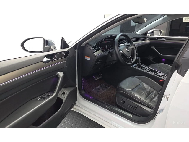 VW Arteon 2.0 TDI* PRESTIGE* МАСАЖ* 360* ОБДУХ* КРАЙНА ЦЕНА - автомобили, коли, обяви за нови и употребявани 7
