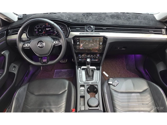 VW Arteon 2.0 TDI* PRESTIGE* МАСАЖ* 360* ОБДУХ* КРАЙНА ЦЕНА - автомобили, коли, обяви за нови и употребявани 8