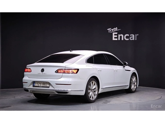 VW Arteon 2.0 TDI Prestige* DISTRONIC* МАСАЖ* 360* ХЕДЪП* - автомобили, коли, обяви за нови и употребявани 2