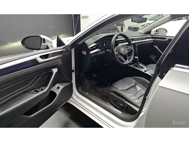 VW Arteon 2.0 TDI Prestige* DISTRONIC* МАСАЖ* 360* ХЕДЪП* - автомобили, коли, обяви за нови и употребявани 5