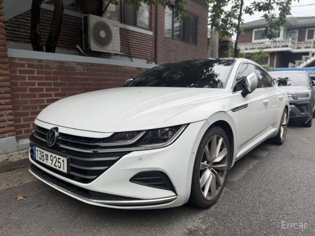VW Arteon 2.0 TDI Prestige* МАСАЖ* 360* ХЕДЪП* ПАНОРАМА* - автомобили, коли, обяви за нови и употребявани 0