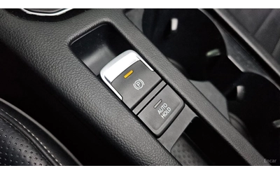 VW Arteon 2.0TDI PREMIUM* КОЖА* ОБДУХВ* ПАНО* МАСАЖИ - автомобили, коли, обяви за нови и употребявани 13