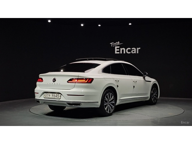 VW Arteon 2.0TDI PREMIUM* КОЖА* ОБДУХВ* ПАНО* МАСАЖИ - автомобили, коли, обяви за нови и употребявани 1