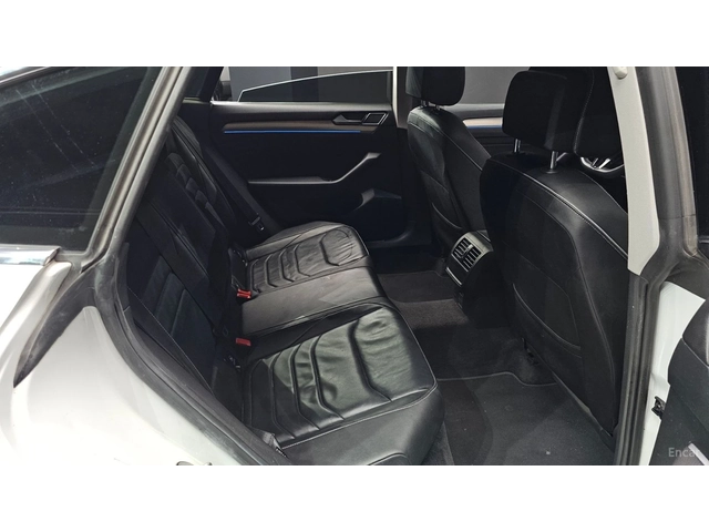 VW Arteon 2.0TDI PREMIUM* КОЖА* ОБДУХВ* ПАНО* МАСАЖИ - автомобили, коли, обяви за нови и употребявани 8