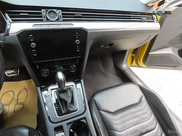 VW Arteon 2.0 TDI Prestige* КОЖА* ОБДУХВ* ПАНО* НАВИ - автомобили, коли, обяви за нови и употребявани 5