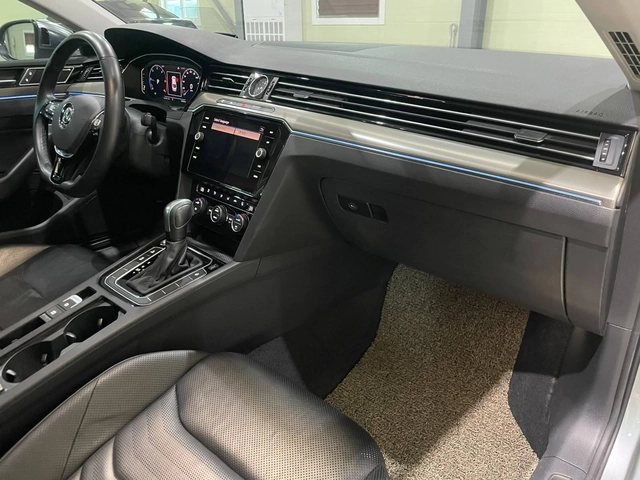 VW Arteon 2.0 TDI ! Prestige ! - автомобили, коли, обяви за нови и употребявани 10