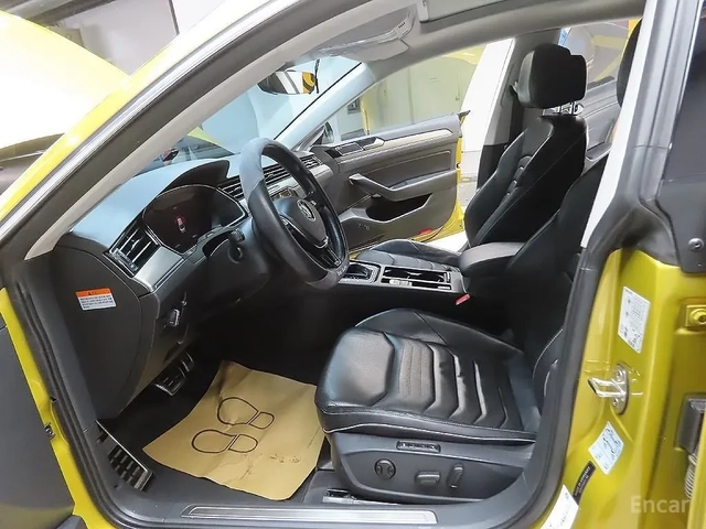 VW Arteon КОЖА* ДИГИТАЛНО ТАБЛО* ПОДГРЕВ* ШИБЕДАХ - автомобили, коли, обяви за нови и употребявани 5