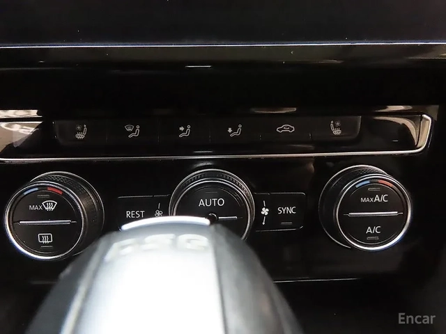 VW Arteon КОЖА* ДИГИТАЛНО ТАБЛО* ПОДГРЕВ* ШИБЕДАХ - автомобили, коли, обяви за нови и употребявани 8