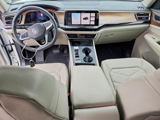 VW ATLAS 2.0L 4 ALL WHEEL DRIVE - автомобили, коли, обяви за нови и употребявани 7