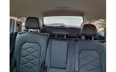 VW ATLAS 2.0L 4 Front-wheel Drive - автомобили, коли, обяви за нови и употребявани 9