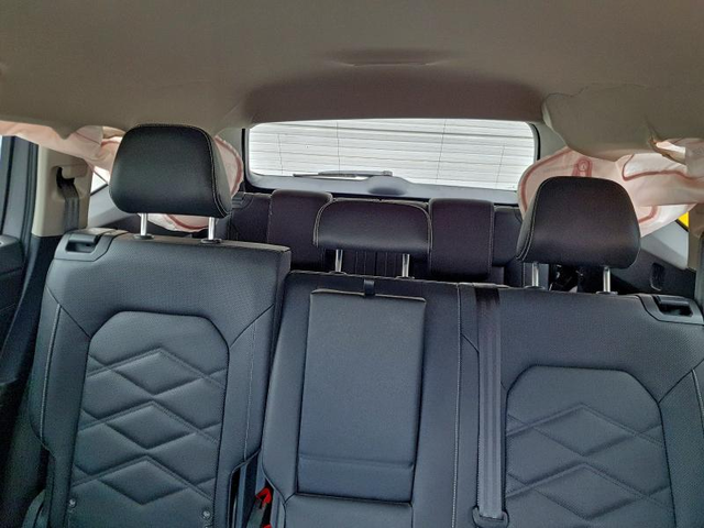 VW ATLAS 2.0L 4 Front-wheel Drive - автомобили, коли, обяви за нови и употребявани 9