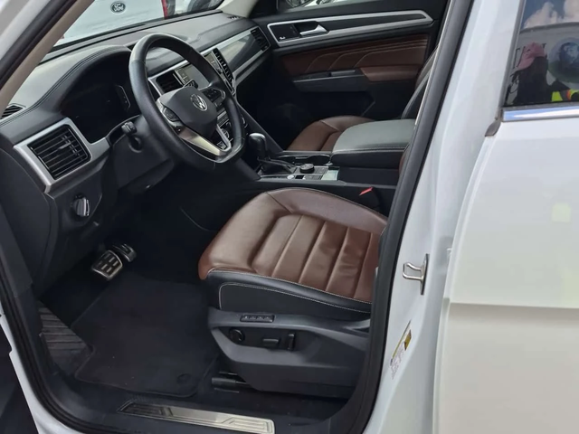 VW Atlas * EXECLINE * CARFAX * Без инциденти * - автомобили, коли, обяви за нови и употребявани 7