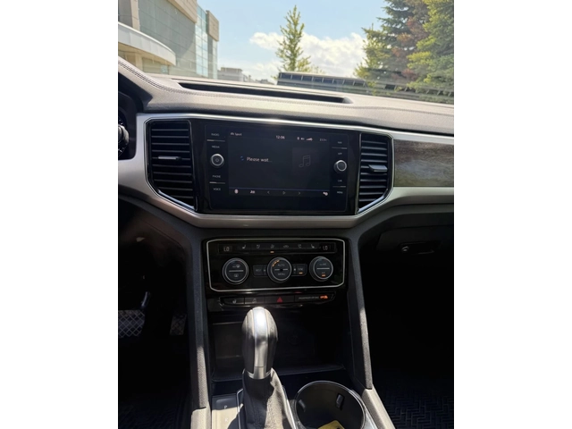 VW Atlas 3.6 V6/360* КАМЕРА/ОБДУХВАНЕ/7 МЕСТЕН/33000КМ / - автомобили, коли, обяви за нови и употребявани 7