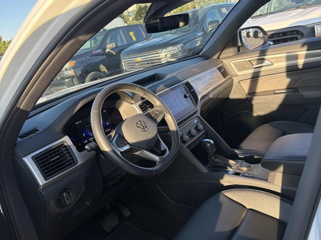 VW Atlas Cross Sport Comfortline * V6 * CARFAX - автомобили, коли, обяви за нови и употребявани 5