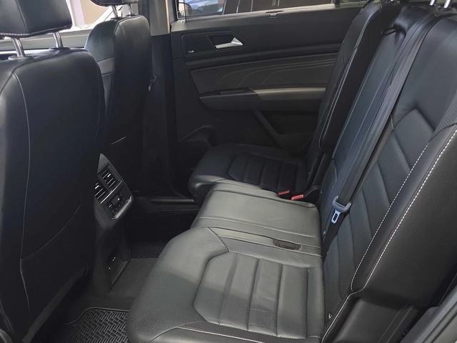 VW Atlas Execline * ПАНОРАМА * СЕРВИЗАН ИСТ * CARFAX - автомобили, коли, обяви за нови и употребявани 8