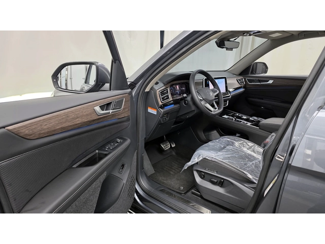 VW Atlas R-LINE| HUD| 360| ПОДГРЕВ| ОБДУХВАНЕ - автомобили, коли, обяви за нови и употребявани 9