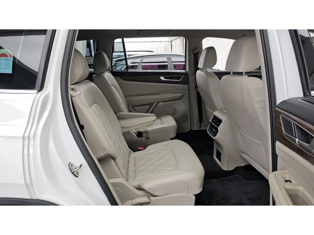VW Atlas R-LINE| | HUD| 360| ПАНО| ПОДГРЕВ| ОБДУХВАНЕ - автомобили, коли, обяви за нови и употребявани 10