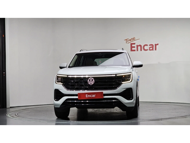 VW Atlas R-LINE| | HUD| 360| ПАНО| ПОДГРЕВ| ОБДУХВАНЕ - автомобили, коли, обяви за нови и употребявани 2
