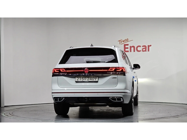 VW Atlas R-LINE| | HUD| 360| ПАНО| ПОДГРЕВ| ОБДУХВАНЕ - автомобили, коли, обяви за нови и употребявани 3