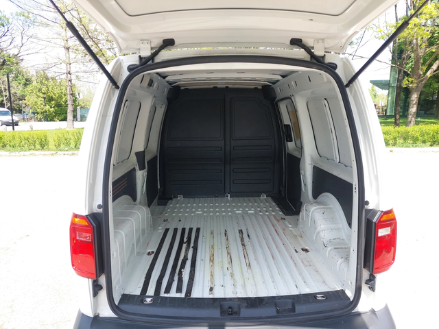 VW Caddy MAXI 2, 0TDI 150ps DSG 6 - автомобили, коли, обяви за нови и употребявани 10