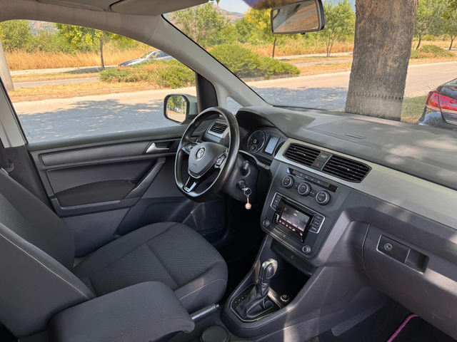 VW Caddy 2.0TDI 102кс DSG * 103хил.км* ПЕРФЕКТЕН* - автомобили, коли, обяви за нови и употребявани 10