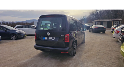 VW Caddy Maxi-7Места* 2020г.-Заводски метан - автомобили, коли, обяви за нови и употребявани 7