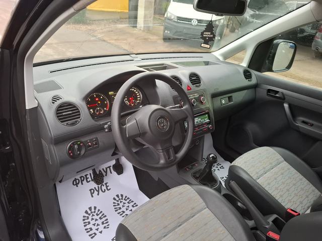 VW Caddy 1.6TDI - автомобили, коли, обяви за нови и употребявани 6