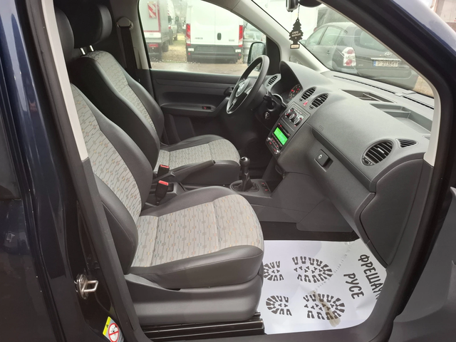 VW Caddy 1.6TDI - автомобили, коли, обяви за нови и употребявани 8