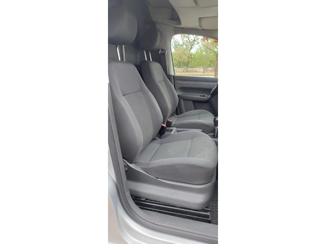 VW Caddy 1.6 TDI   клима - автомобили, коли, обяви за нови и употребявани 12