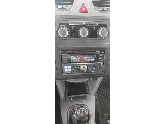 VW Caddy 1.6 TDI   клима - автомобили, коли, обяви за нови и употребявани 16