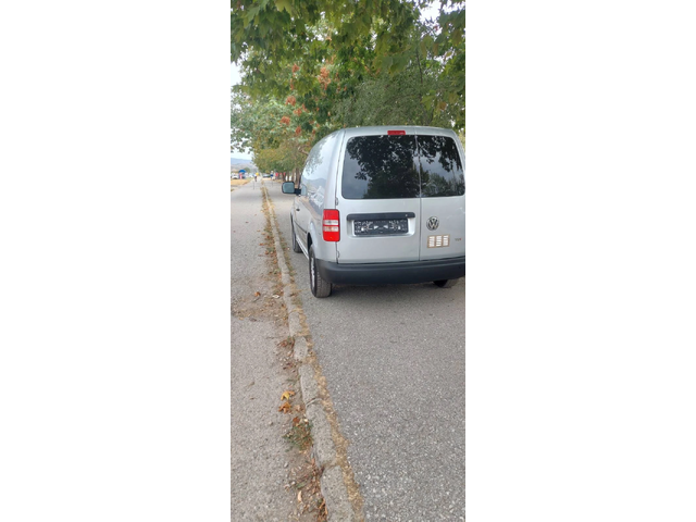 VW Caddy 1.6 TDI   клима - автомобили, коли, обяви за нови и употребявани 7