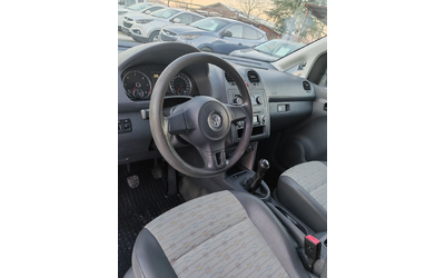 VW Caddy 1.6.102к.с. - автомобили, коли, обяви за нови и употребявани 10