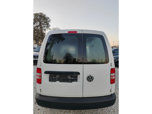VW Caddy 1.6.102к.с. - автомобили, коли, обяви за нови и употребявани 5