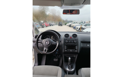 VW Caddy 1.6, 102к.с. - автомобили, коли, обяви за нови и употребявани 9