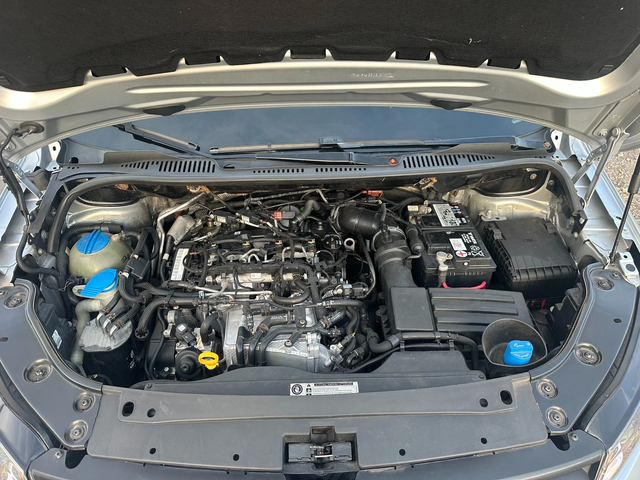 VW Caddy 2.0TDI 102kc DSG 7MESTA FULLL - автомобили, коли, обяви за нови и употребявани 16