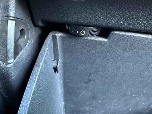 VW Caddy 2.0TDI КАТО НОВ! EURO6 - автомобили, коли, обяви за нови и употребявани 14