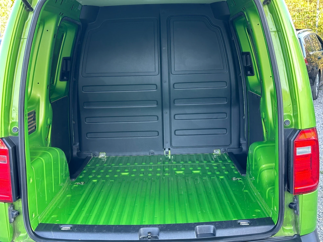 VW Caddy 2.0TDI КАТО НОВ! EURO6 - автомобили, коли, обяви за нови и употребявани 7