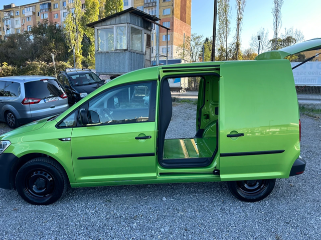 VW Caddy 2.0TDI КАТО НОВ! EURO6 - автомобили, коли, обяви за нови и употребявани 9