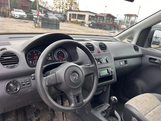 VW Caddy 1.6TDI 1+ 1 EURO 5 - автомобили, коли, обяви за нови и употребявани 10