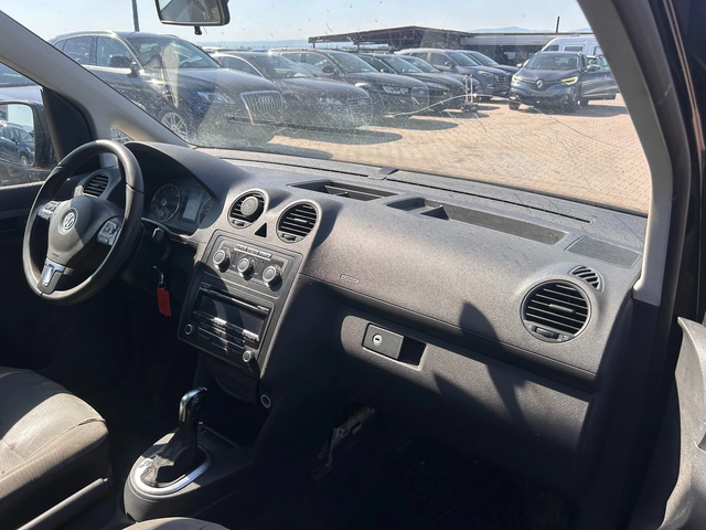 VW Caddy 1.6TDI AVTOMAT EURO 5 - автомобили, коли, обяви за нови и употребявани 9