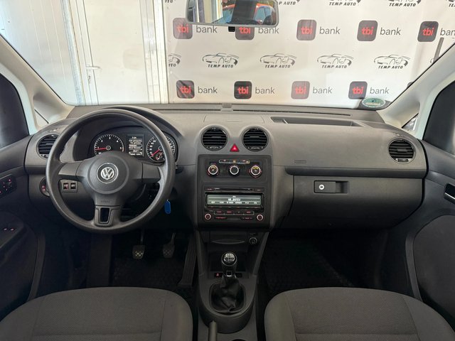 VW Caddy 2.0TDI* 140к.с* 7м* СЕРВИЗНА КНИЖКА С ПЪЛНА ИСТОРИ - автомобили, коли, обяви за нови и употребявани 9