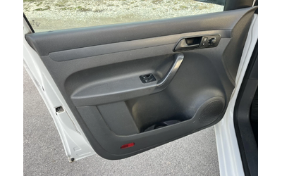 VW Caddy MAXI 1.6TDI 102кс EURO 5B КЛИМАТИК - автомобили, коли, обяви за нови и употребявани 6