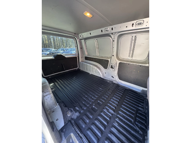 VW Caddy MAXI - автомобили, коли, обяви за нови и употребявани 8