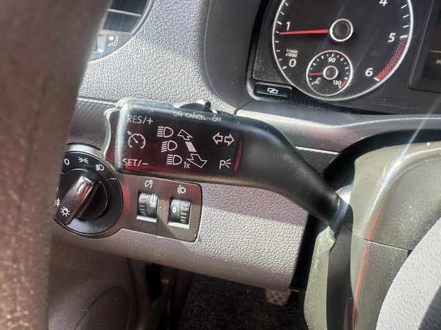 VW Caddy - автомобили, коли, обяви за нови и употребявани 12