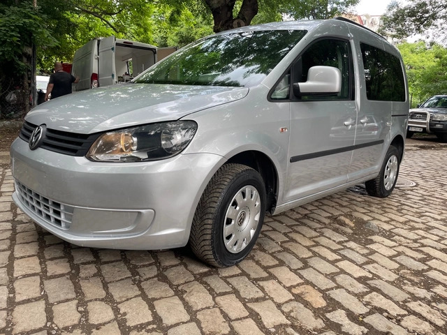 VW Caddy 1.6TDI EURO5 - автомобили, коли, обяви за нови и употребявани 2