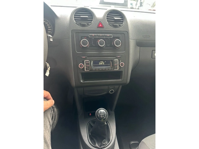 VW Caddy 1.6ТД - автомобили, коли, обяви за нови и употребявани 10